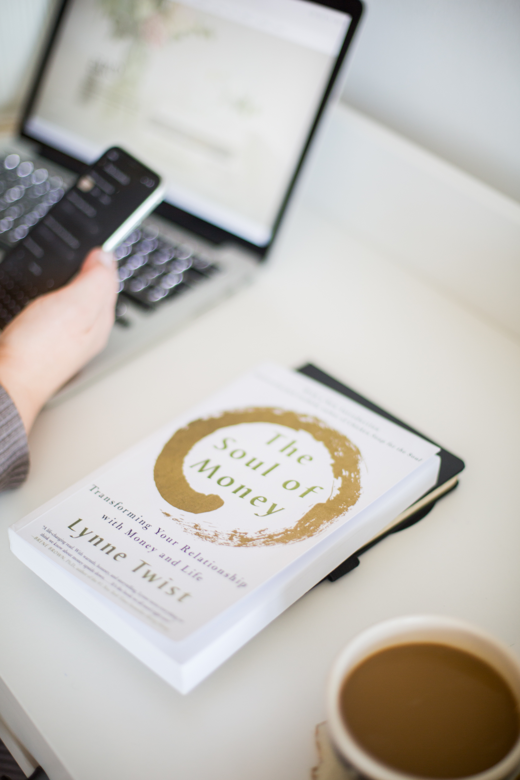 Ivana Faro Money App_male-0789